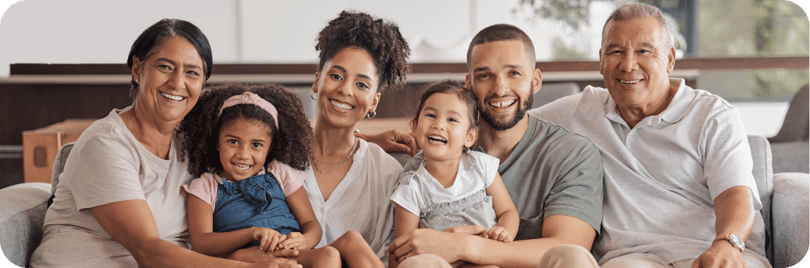 Photo de famille adhérente à la complémentaire santé Mutuelle Just